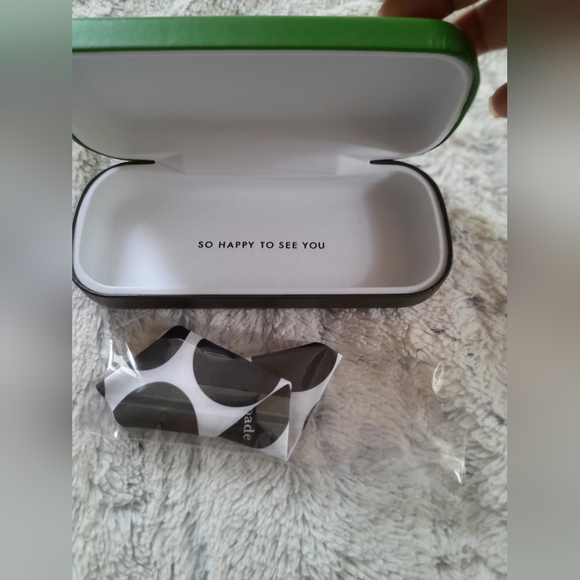 Kate Spade eyeglass Holder Case with Cloth New - Picture 3 of 8